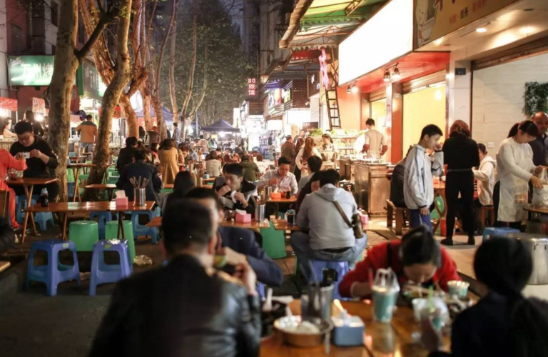 適合假期“逛吃逛吃”的6大景點，景美消費還低，美食多到吃得撐