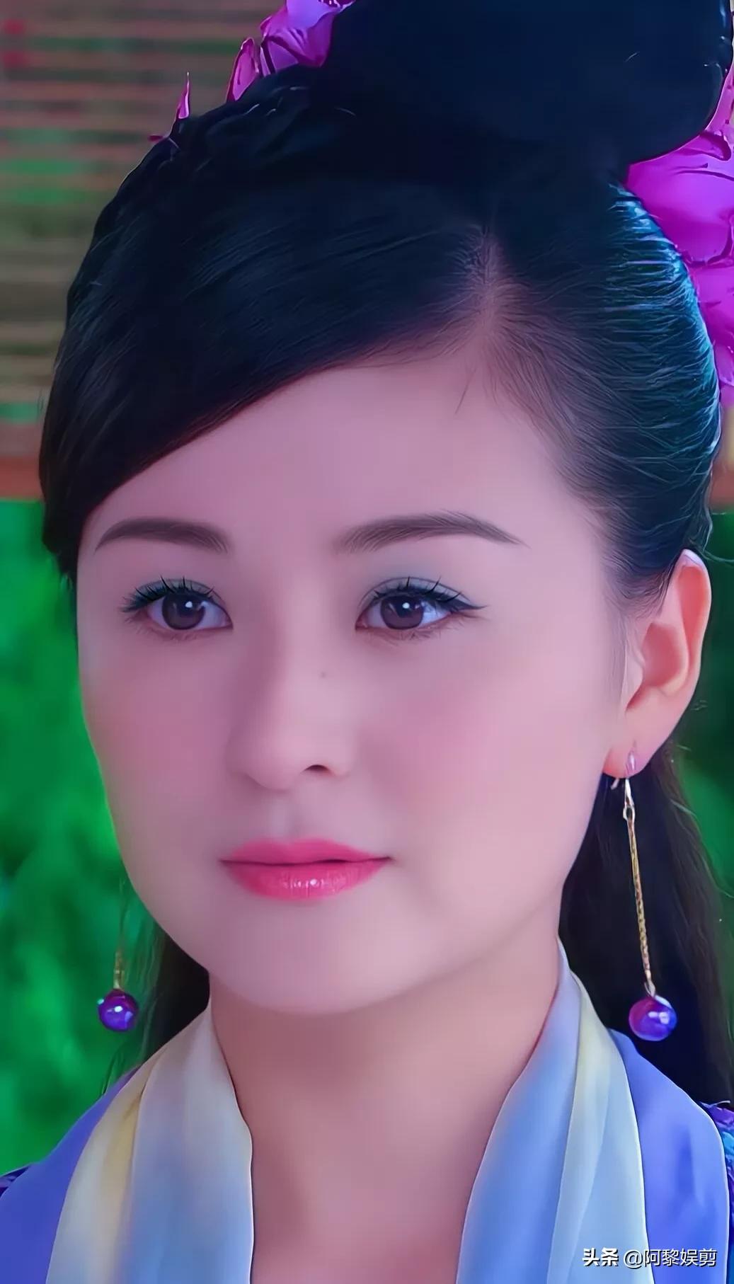 戴娇倩温婉如玉貌若天仙