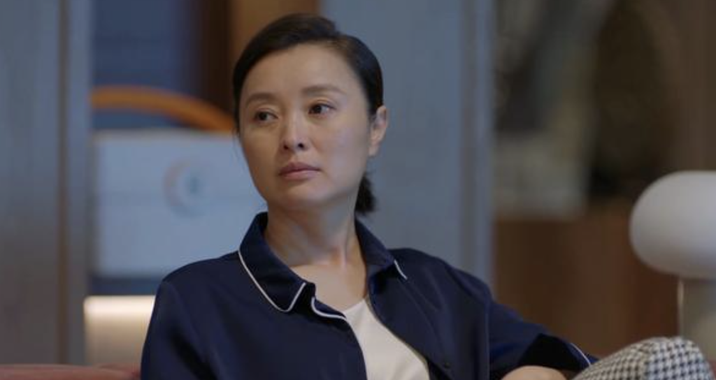 不炒作，不整容，这10位中年爆红的女演员，打了多少流量明星的脸