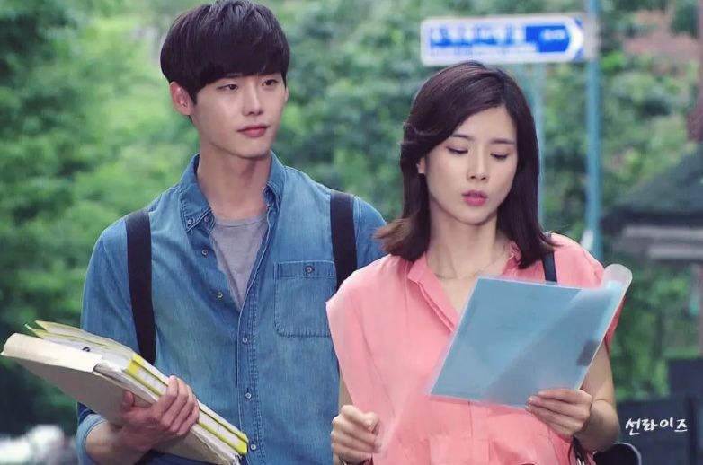 《听见你的声音》9年，李钟硕搭允儿演夫妻，李宝英新剧演女强人