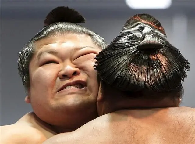日本十个奇葩高薪职业,闻屁年薪五十万?虽然高薪但人身体吃不消
