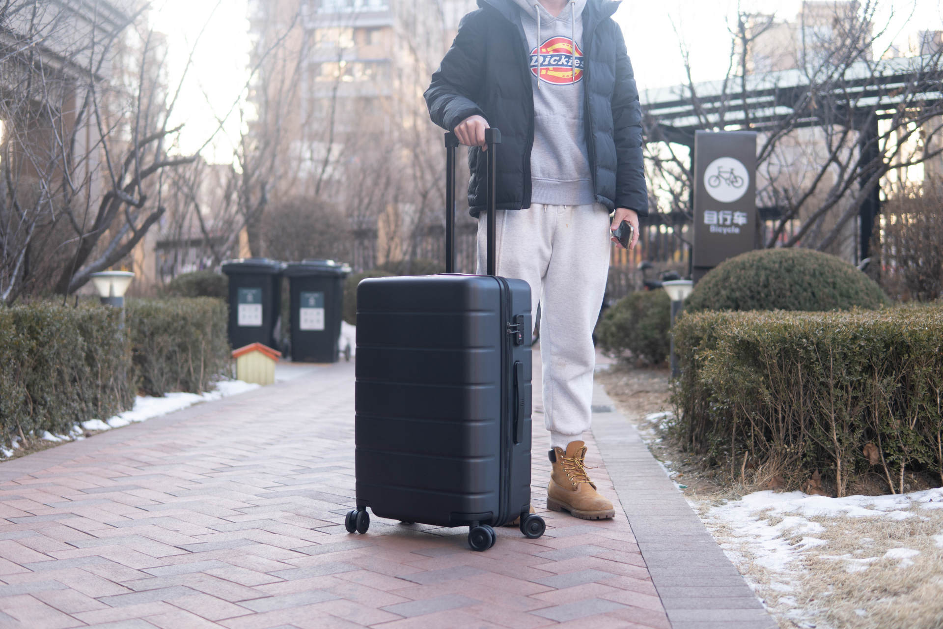 开学返校，出差出游，轻巧抗压好收纳的小米24寸旅行箱值得选择