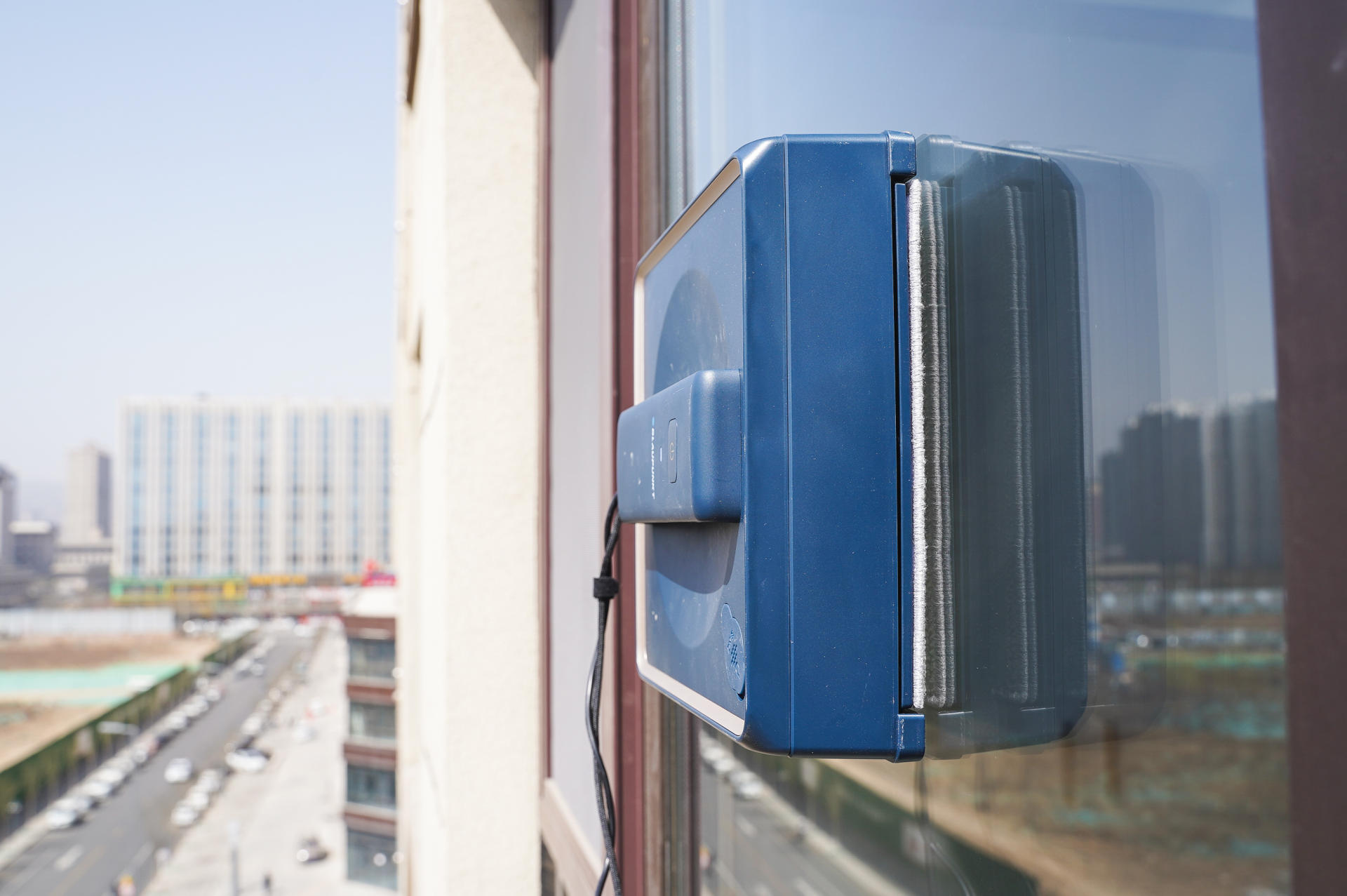 如何高质量擦窗:擦窗机初体验,户外擦窗不求人