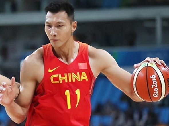 林书豪为什么进nba了(在NBA效力期间，林书豪的表现却比阿联更出色，这是什么原因？)