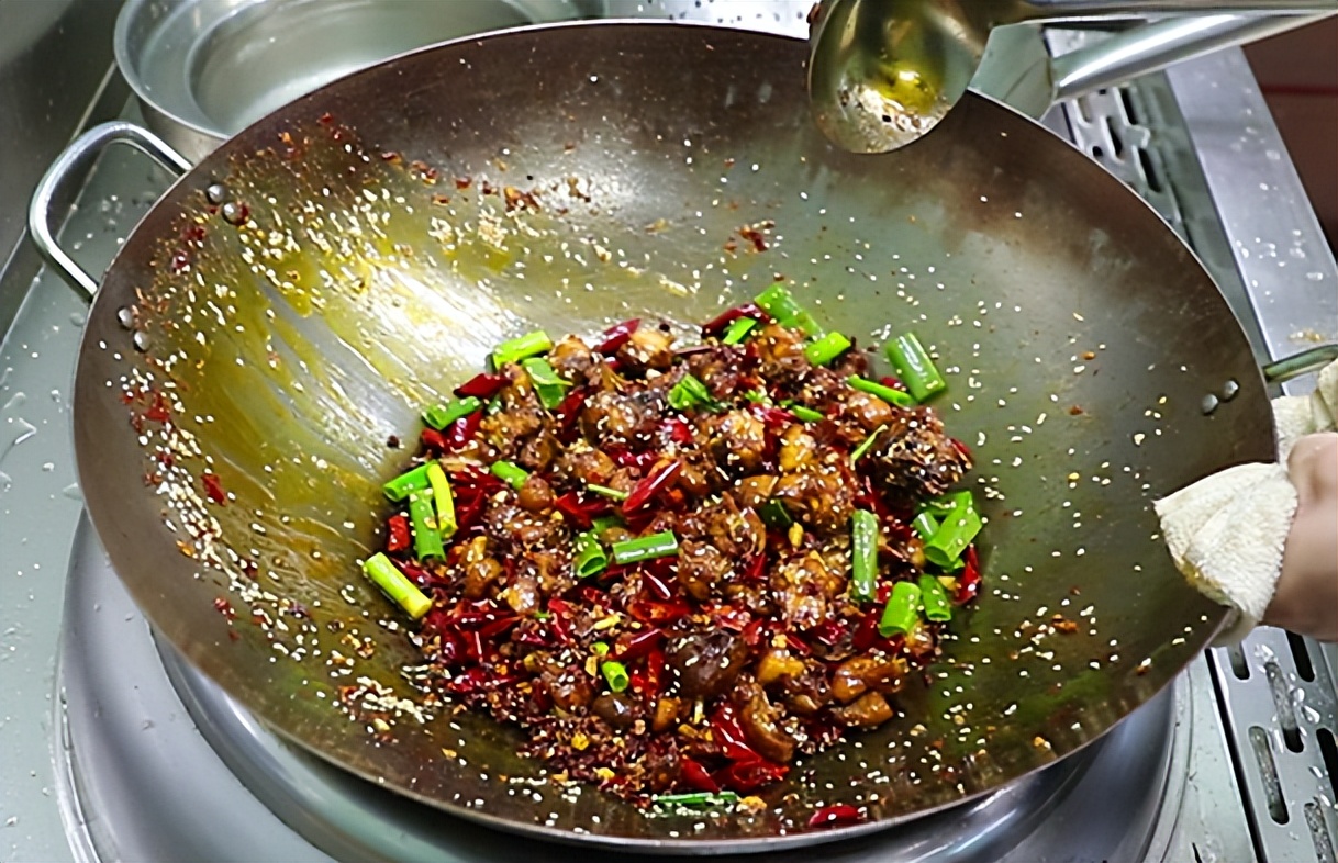 四川最出名的5道经典名菜，麻辣鲜香开胃下饭，上桌多吃两碗饭