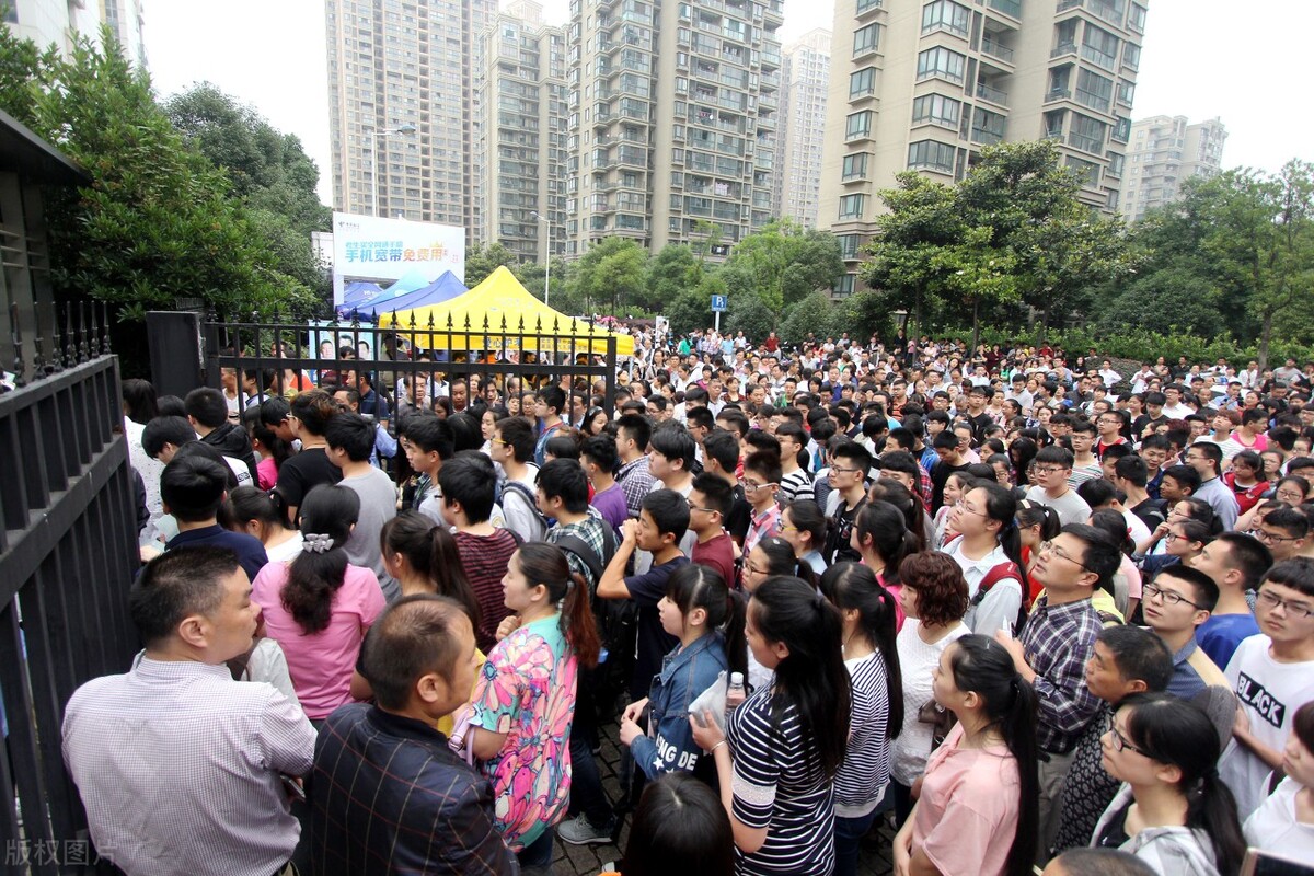 高考“困难模式”省份，学生们压力大，竞争也非常激烈