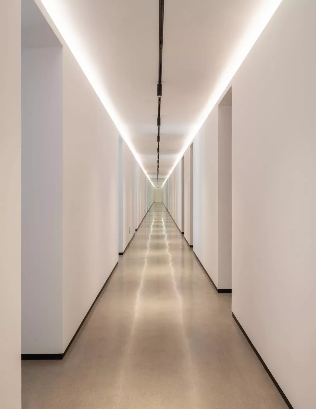 杭州吴越画室：2023届「定制班」招生简章，开启艺术的大门