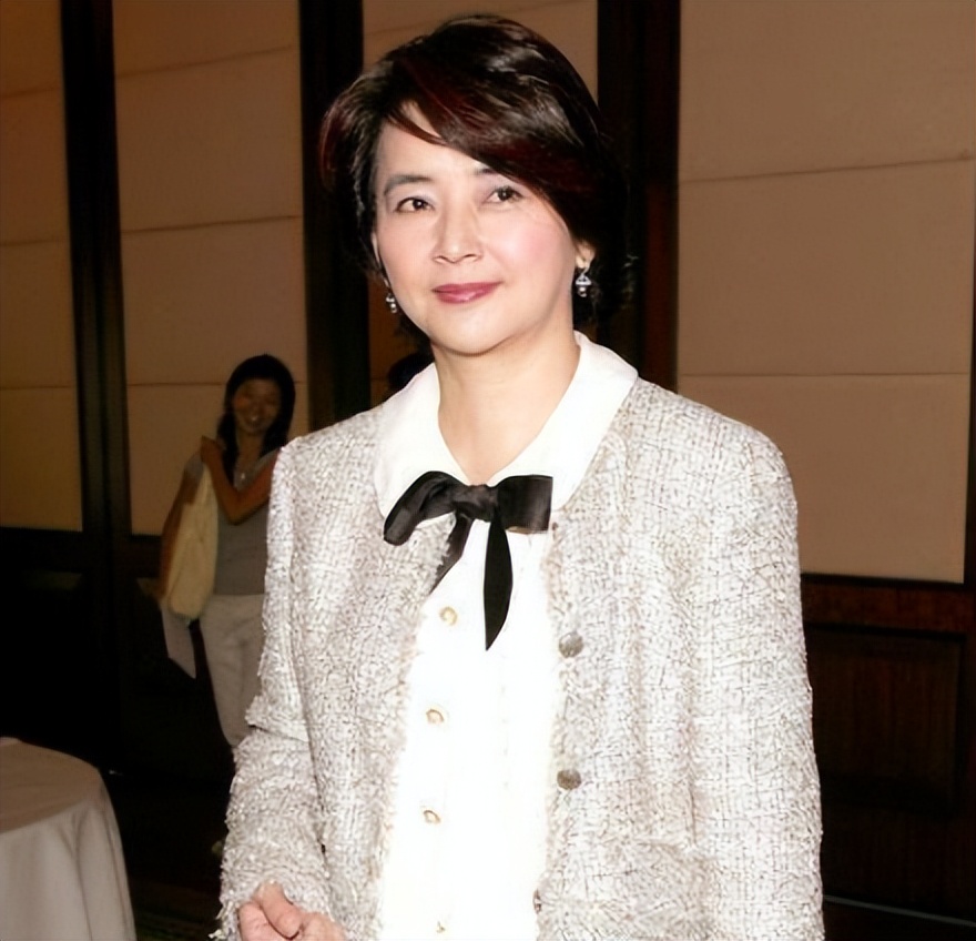 胡慧中：林青霞的接班人，挚爱的两个男人，一个惨死一个锒铛入狱