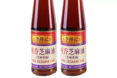全国4款放心香油，经鉴定，由100%纯芝麻精制，亚麻酸含量已超40%