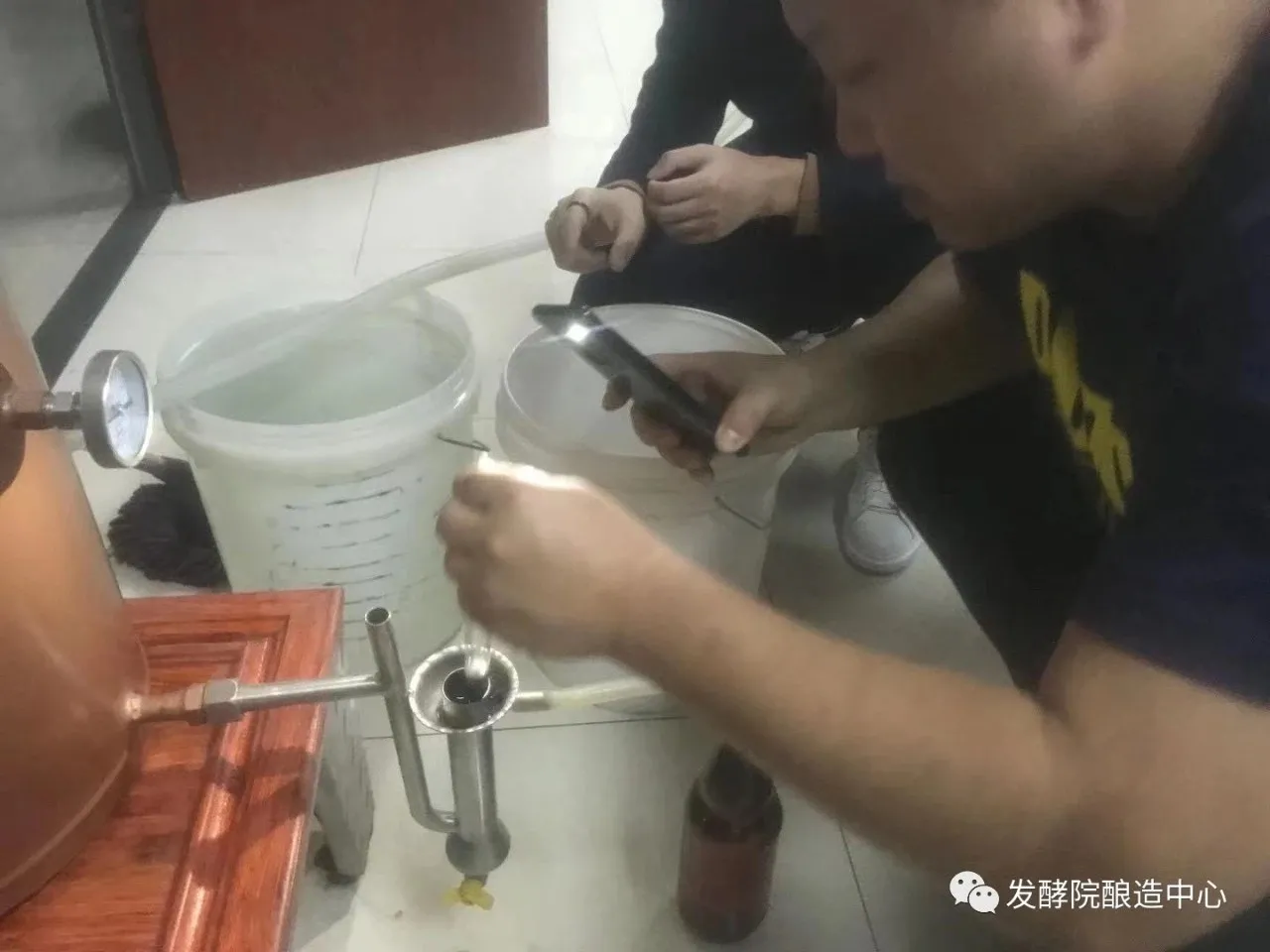 白兰地威士忌是发酵酒还是蒸馏酒(每年天气逐渐转凉的时候)