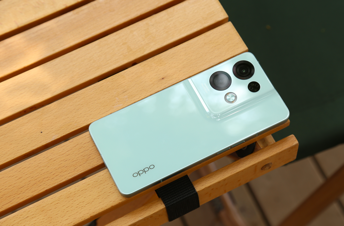 另外需要介绍的这款手机就是oppo的reno8 pro ,这款手机的各方面表现