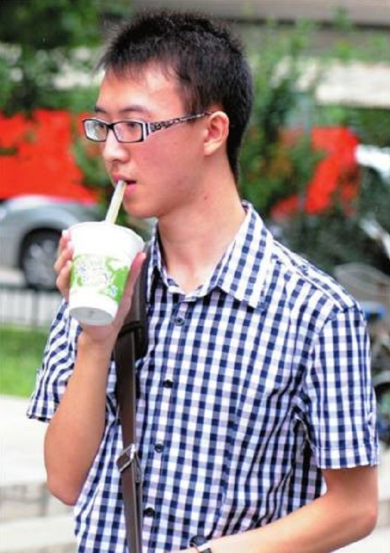 重庆高考状元何川洋：659分考上北大，却因身份造假遭北大拒录