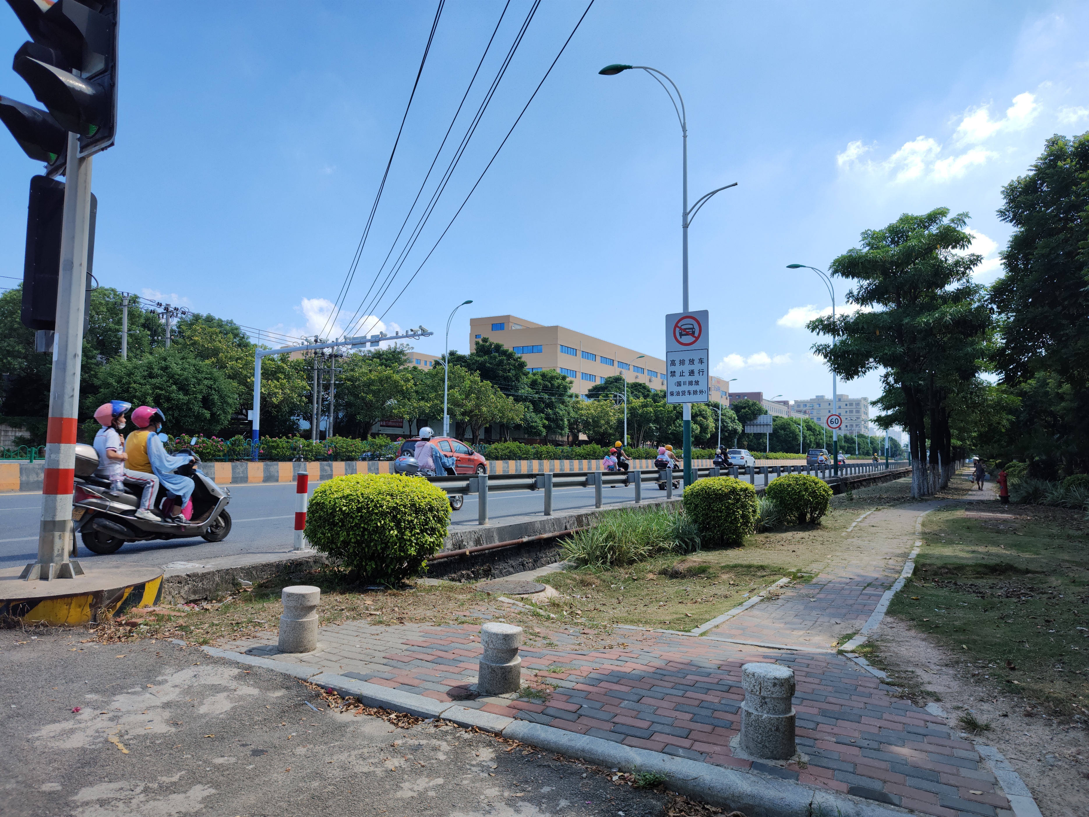 Motorola X30Pro体验，两亿像素真有那么强大？