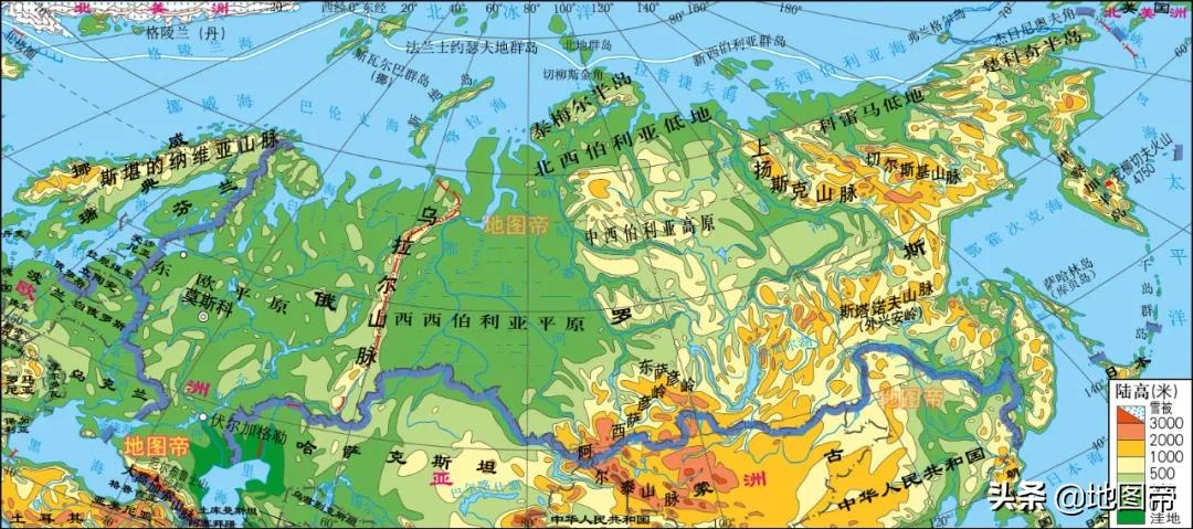 裡海是世界上最大的湖泊,也是最大的鹹水湖,面積約37.1萬平方千米.