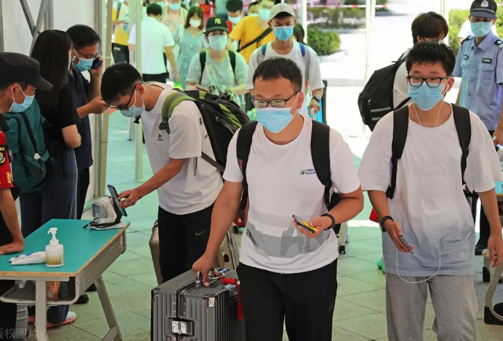 “考上编制，大家态度都变了”，这位大学生的经历，让人直呼真实