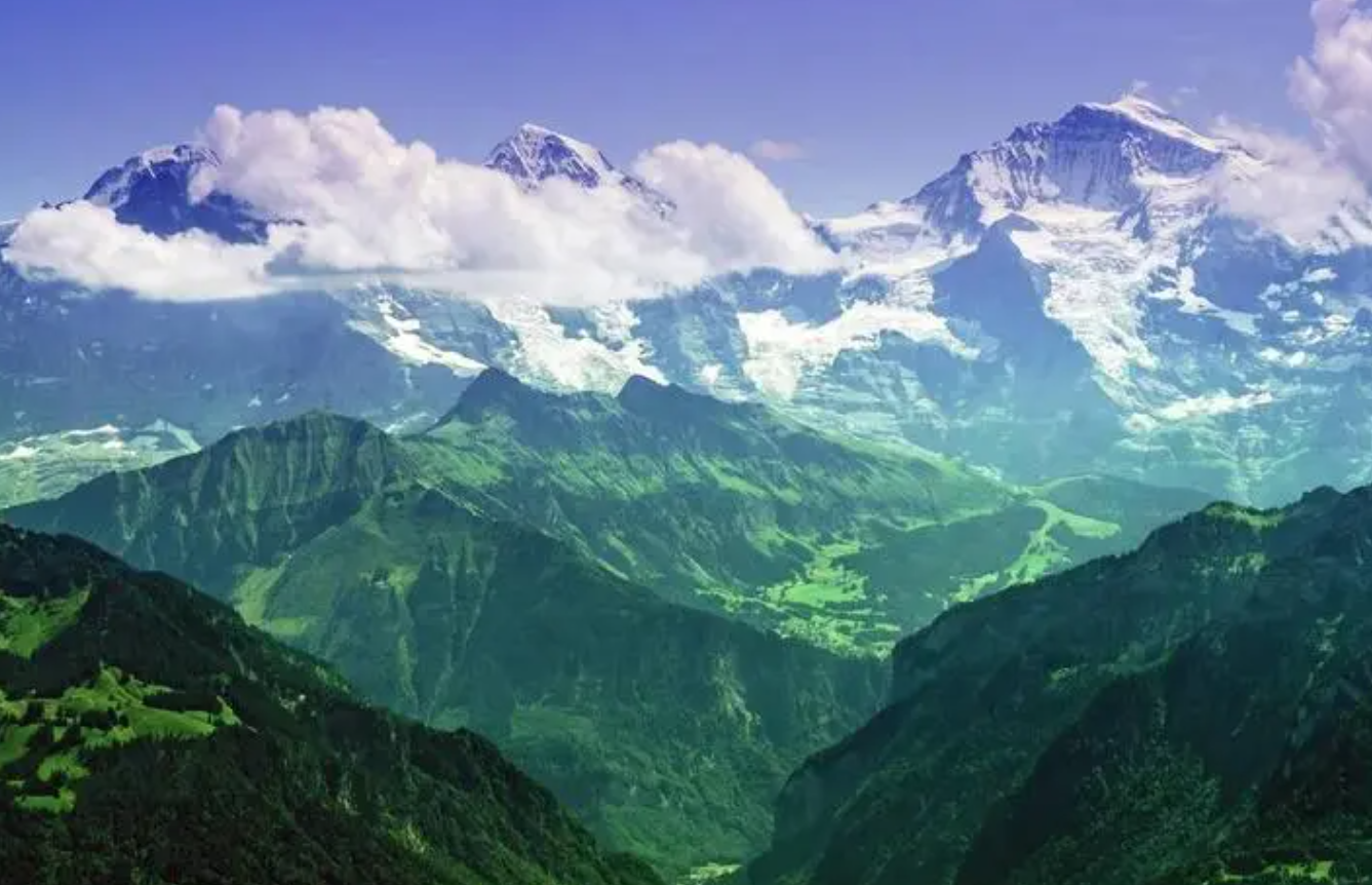 地球变得更绿了？卫星发现阿尔卑斯山在变绿，科学家对此担心不已