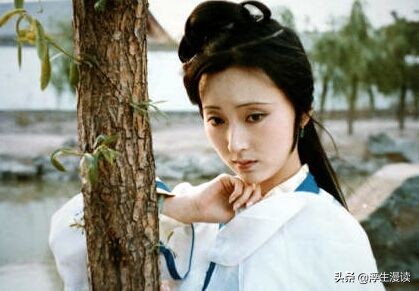 各取所需的宝黛爱情：宝玉爱黛玉的柔弱美，黛玉爱宝玉身上的光环