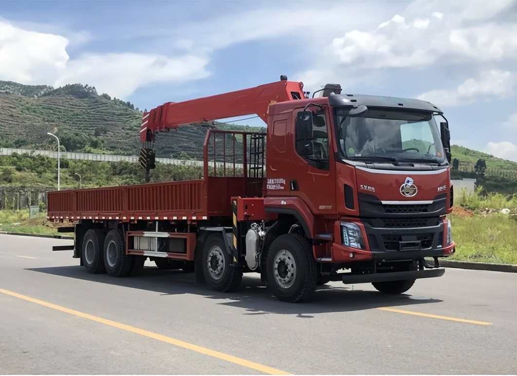 乘龍好車 | 乘龍H5 8×4隨車吊，卡友吊運起重的好幫手