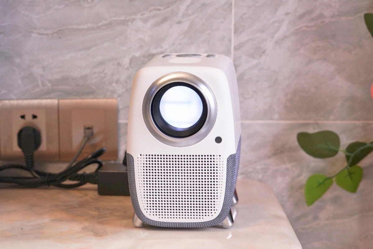 萌娃最爱，千元价格，真1080P泰捷WEBOX T1S投影仪体验