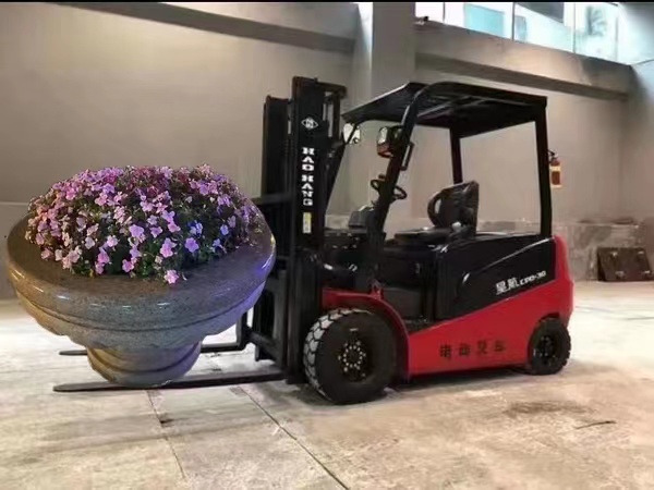 情人节是互相送礼物吗（情人节需要互相送礼吗）
