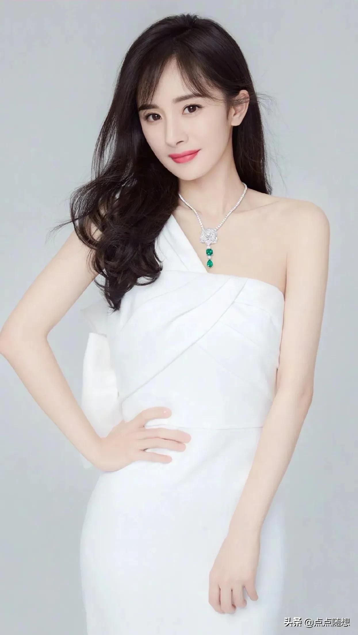 四小花旦之首--杨 幂