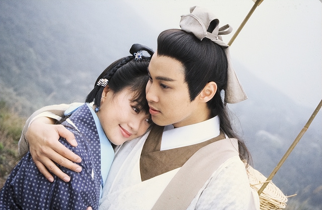 谭耀文老婆Fiona，嫁演员恩爱18年，婚后儿女双全，幸福不已