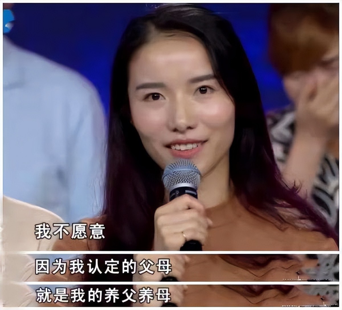 令人愤怒的节目场面：喝油漆，道德绑架，观众一点都不愉快