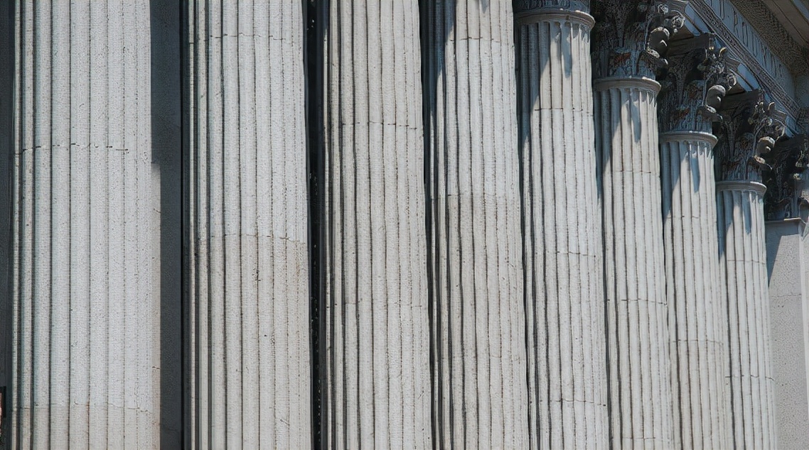 股票索赔律师（002607中公教育股票索赔律师）