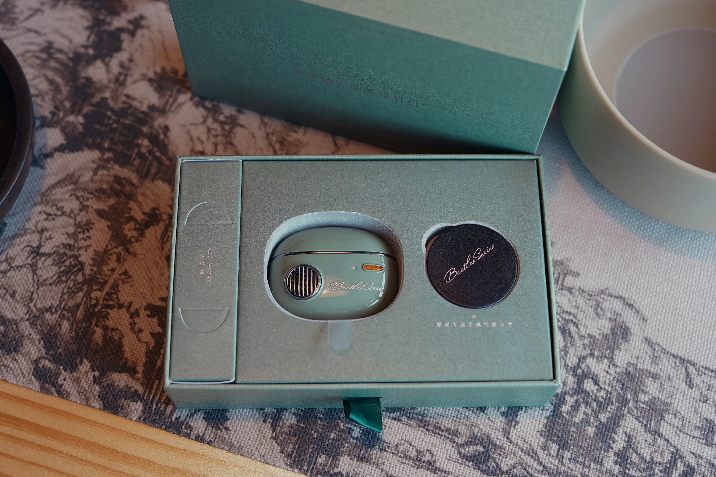 不是旗舰胜似旗舰！漫步者 Retro Pro降噪耳机值得买吗？
