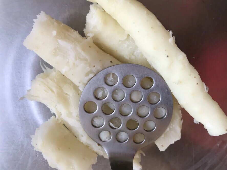 年夜飯必備的4道甜品菜，軟糯香甜，孩子愛吃，上桌一會兒就光盤