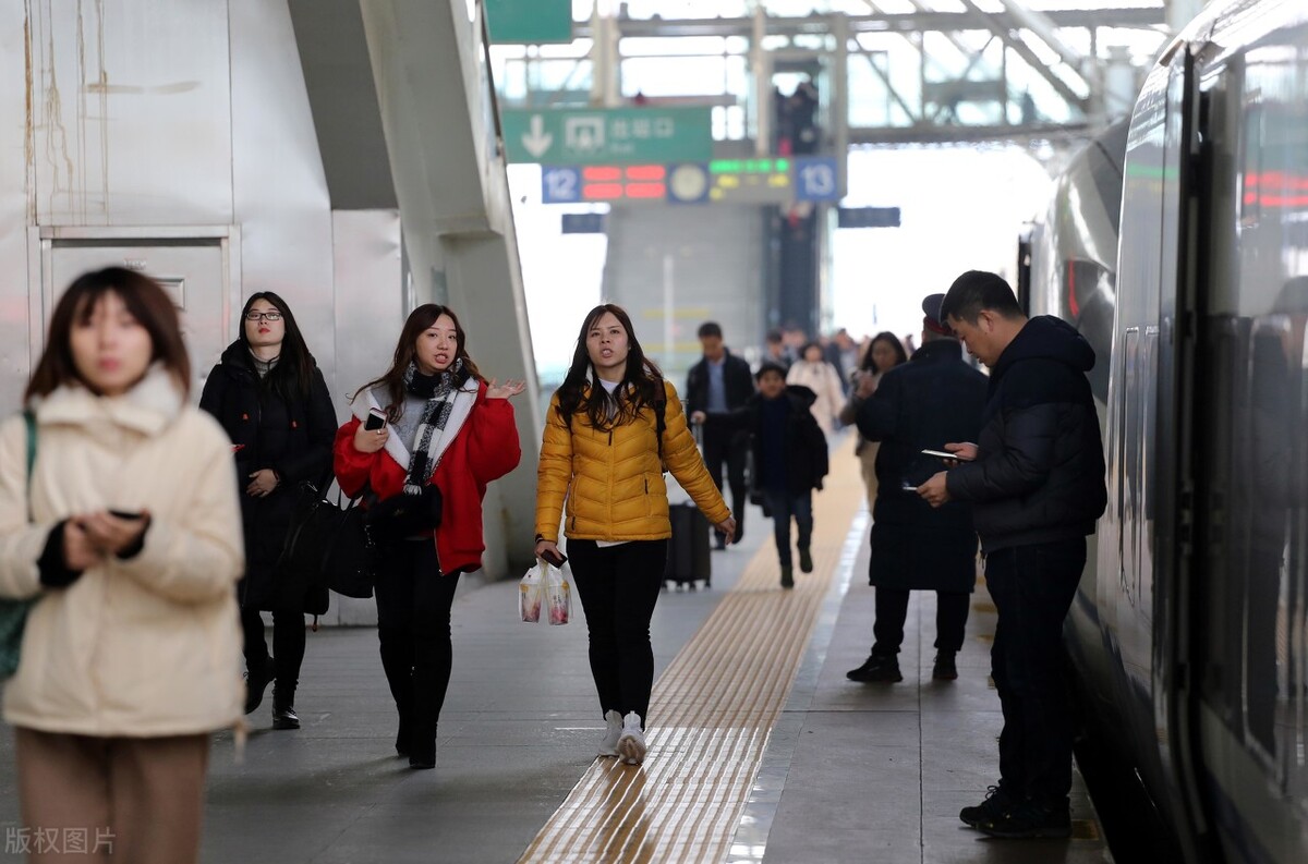 2022高校寒假放假时间表出炉，多地假期提前，“最长”假期达76天