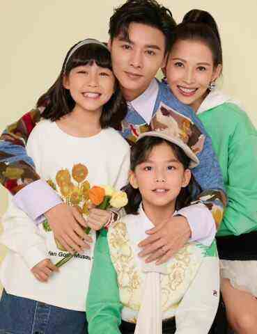 给最惊艳的“13位港姐”排个名：邱淑贞仅第4，张曼玉垫底了