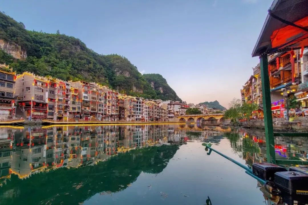 我曾经出差5天，在火车上睡了4天……