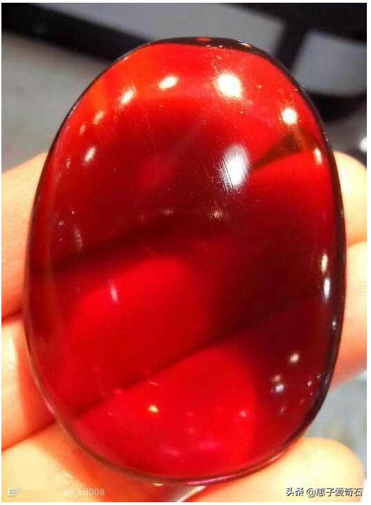 琥珀最高成交价高达25亿元