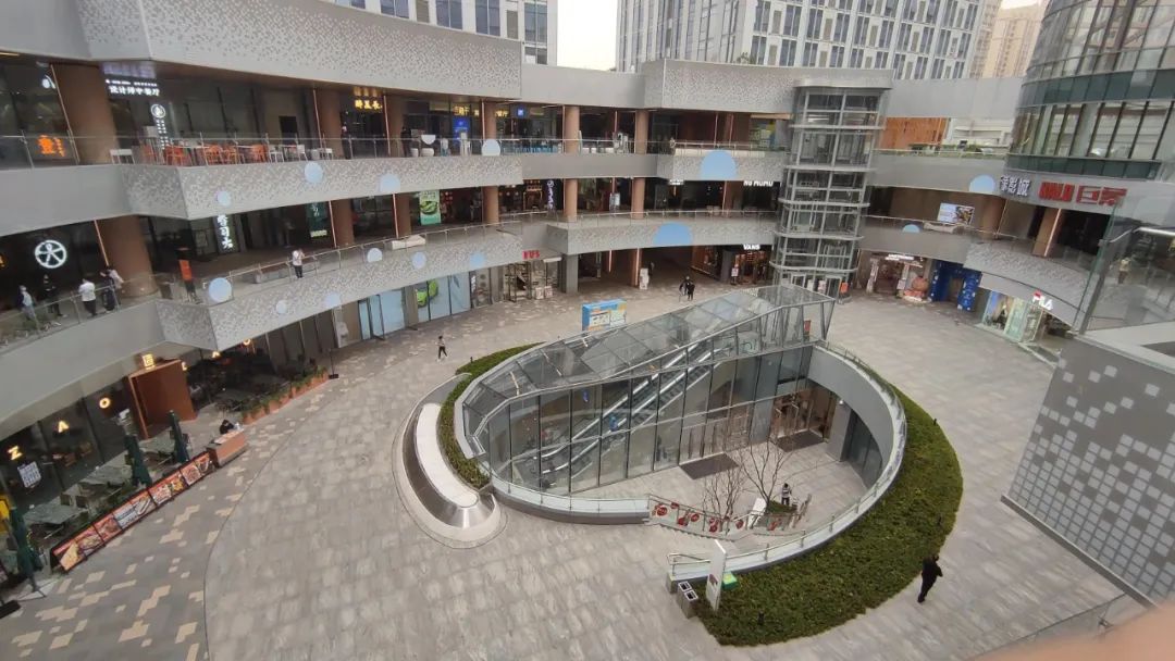 设计见闻｜颜值型店面设计之莱安中心万象天地篇