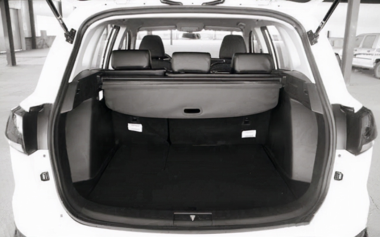 2005年，清华女博士因不想离婚而弑夫，事后与亡夫共住7天7夜