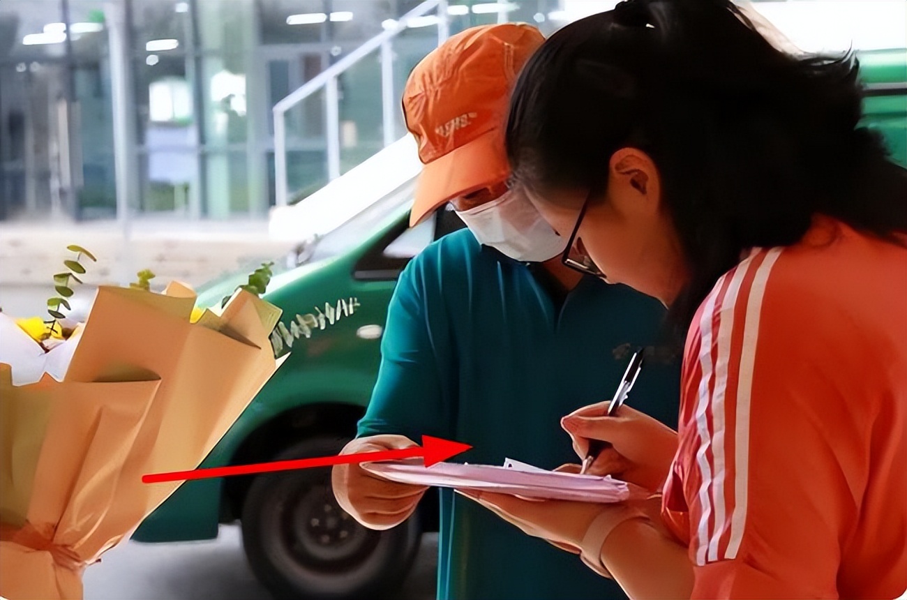 四川一女生647分被清华录取，看到报考专业后，网友直呼不羡慕了