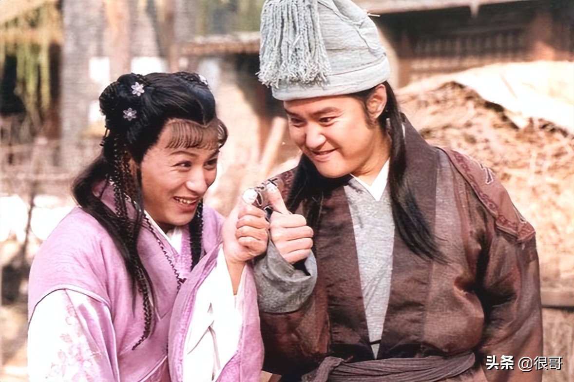 《幸福到万家》中的演员换上古装，赵丽颖美艳动人，刘威气场强大