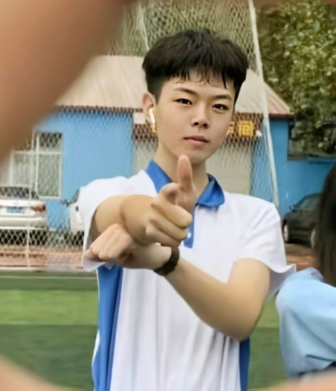 刘学州舅妈透露，初中校长曾“容不下”他，初中未毕业无奈读中专