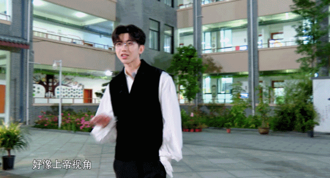 综艺《奔跑吧》最新一期来啦！有精彩的撕名牌大战哦