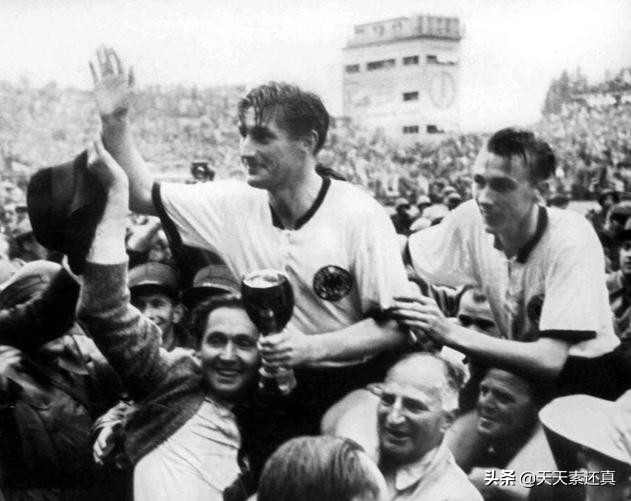 上届男足足球世界杯冠军是谁(1954年世界杯德国夺冠，有五点和任何一个世界杯冠军都不一样)