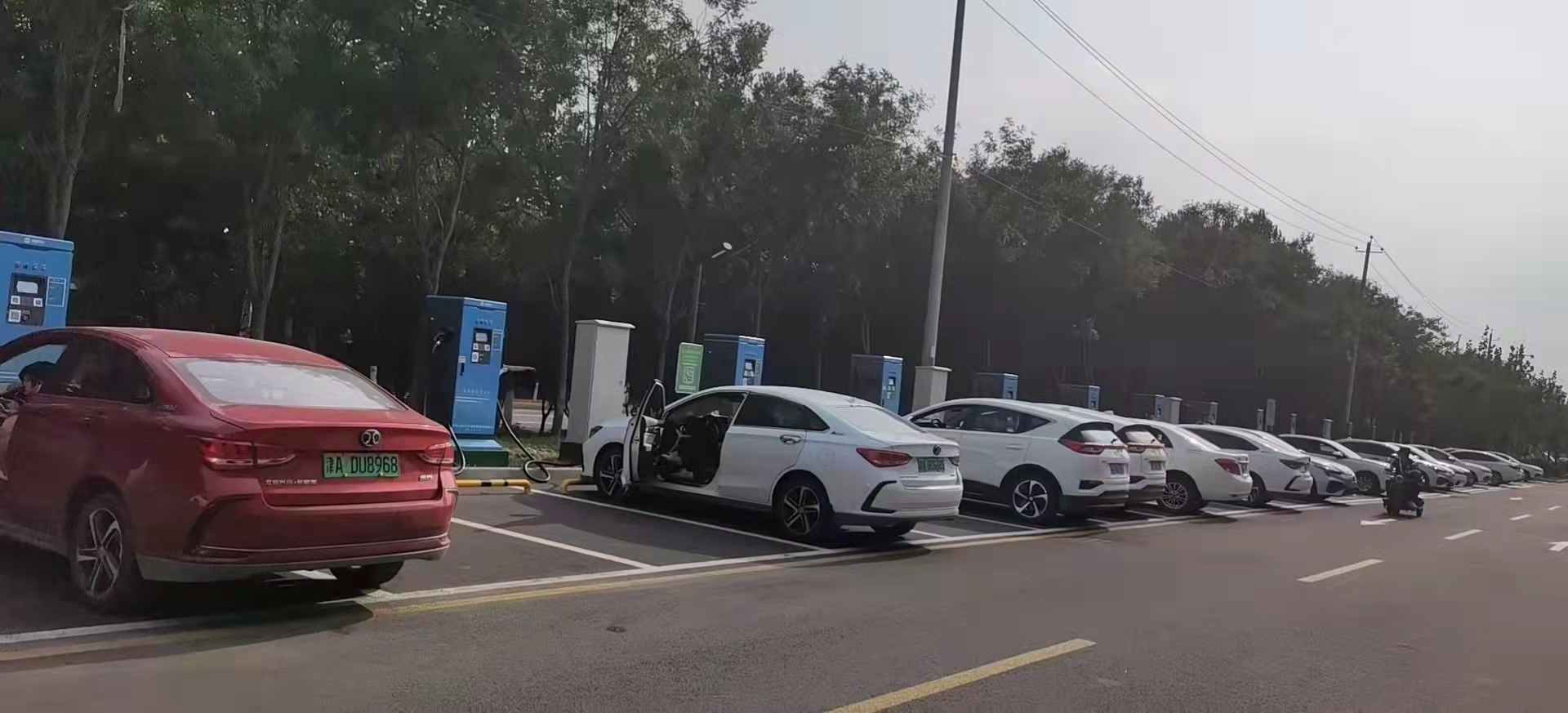 2021下半年到2022上半年，会变成新能源车型加速渗透的时机