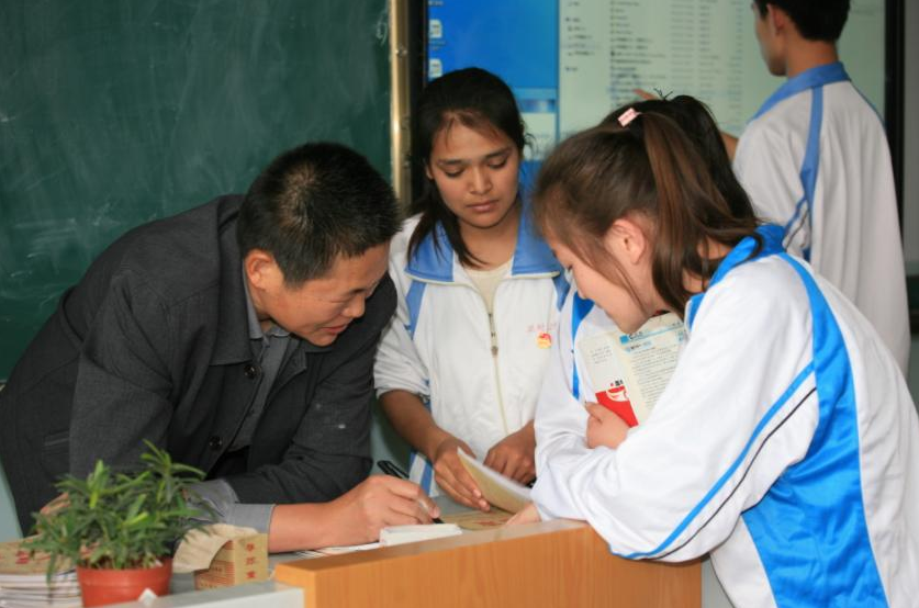 双减后学生期末成绩全A，学渣的自尊守住了，可家长却坐不住了