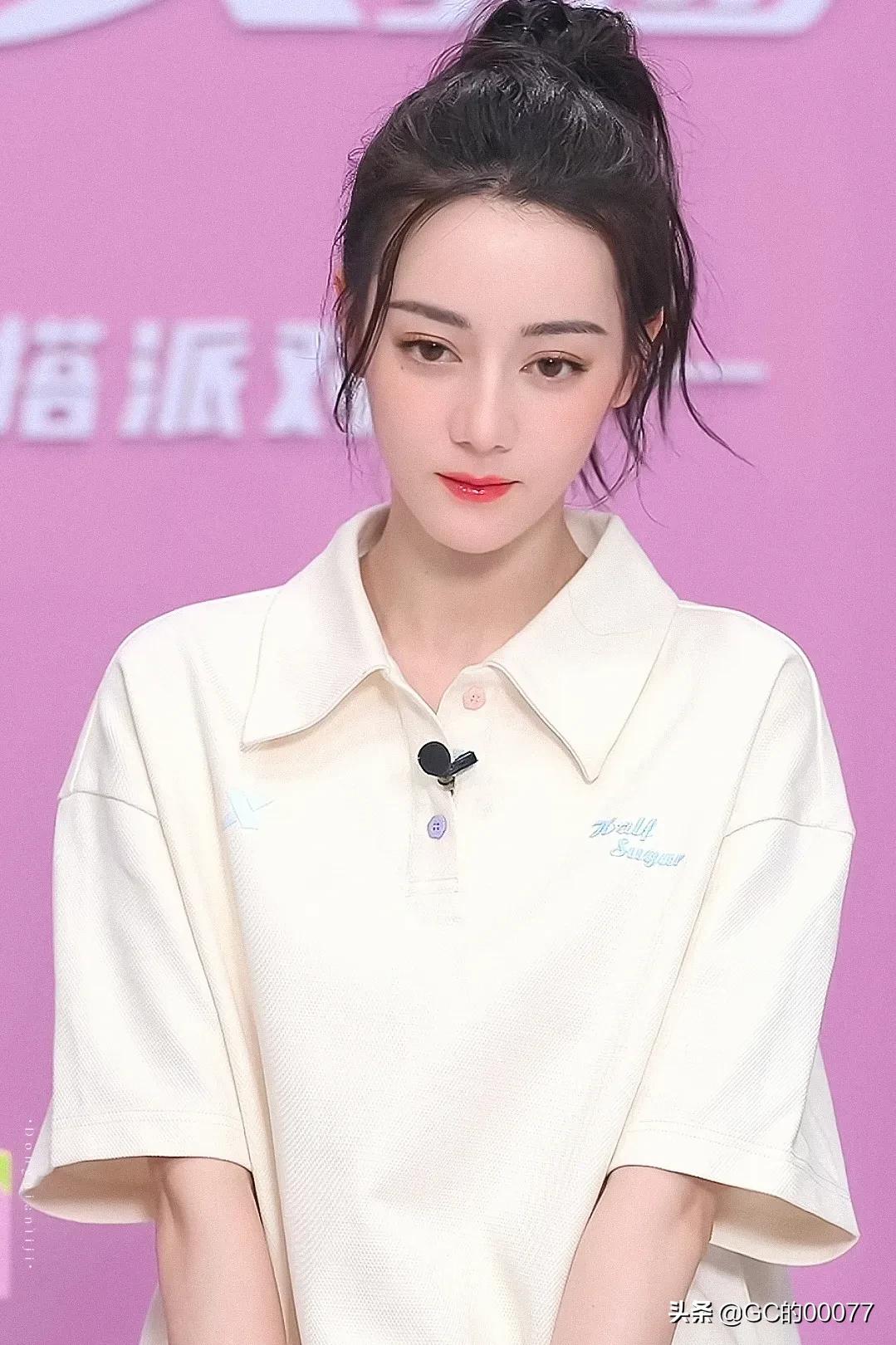 明星图片迪丽热巴特步