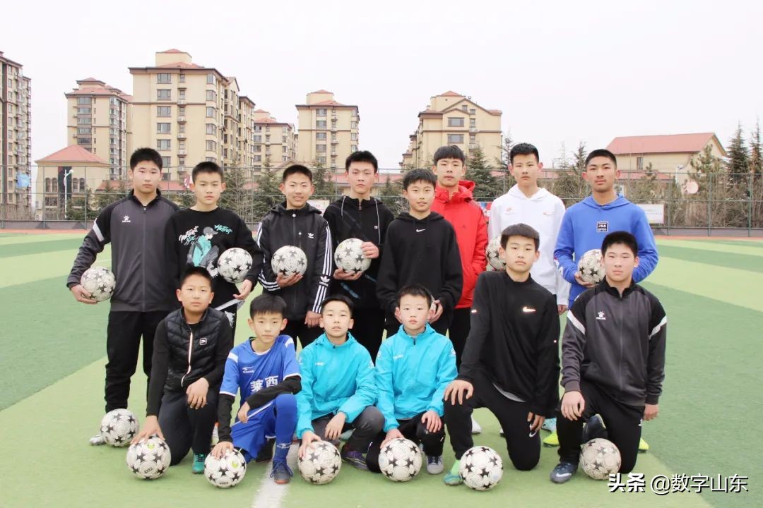 萊西市濟(jì)南路中學(xué)“三讓”系列活動(dòng)(圖19) 萊西市濟(jì)南路中學(xué)“三讓”系列活動(dòng)(圖19)