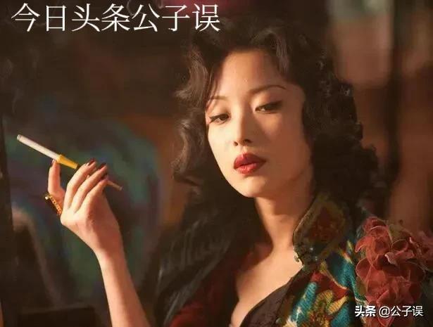 井柏然情史，出生28天被母亲抛弃，演《捉妖记》成名，情散倪妮