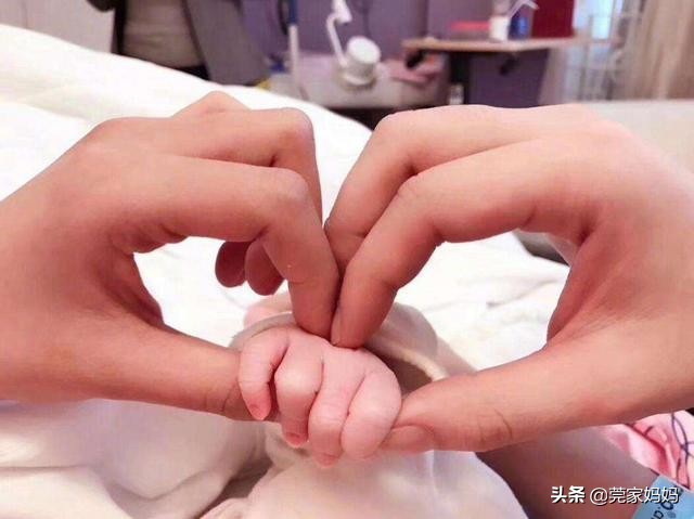 新生儿独有的5个“怪”现象，爸妈别着急，宝宝只是长得有点儿快
