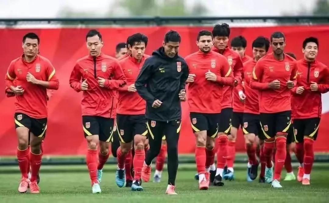 FIFA官方谈国足(FIFA：中国足协再不赔钱，国足将面临全球禁赛！卡马乔式教训再现)