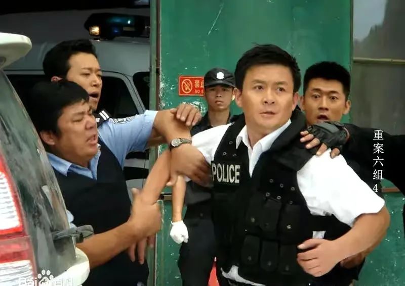 《白眉大侠》27年，10位演员境况差别巨大，男4号已成一线明星