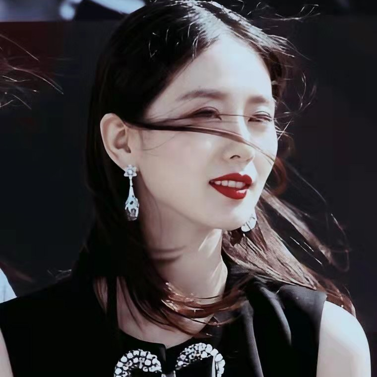 惊艳韩娱的5位中国女星，古力娜扎上榜，王祖贤在韩国火了几十年